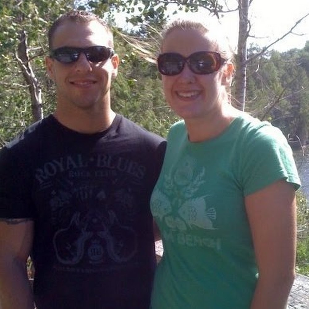 Meet your Poshers, Courtney and Joe